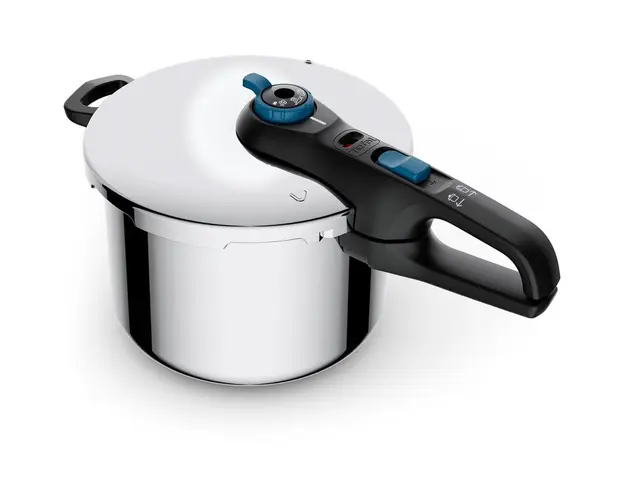 Oala sub presiune Tefal Secure Trendy 8 Aqua Blue, 8L, 2 trepte de gatire, 5 sisteme de siguranta, indicator presiune, inductie, inox cu maner negru cu insertii albastre