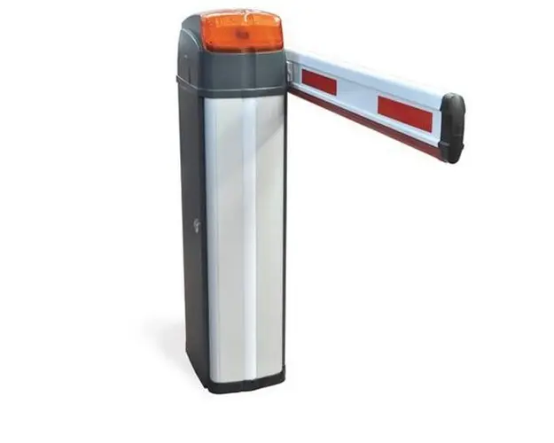 Bariera acces auto 3,6 - 6 metri Proteco BARRY 220V, uz intensiv, dreapta