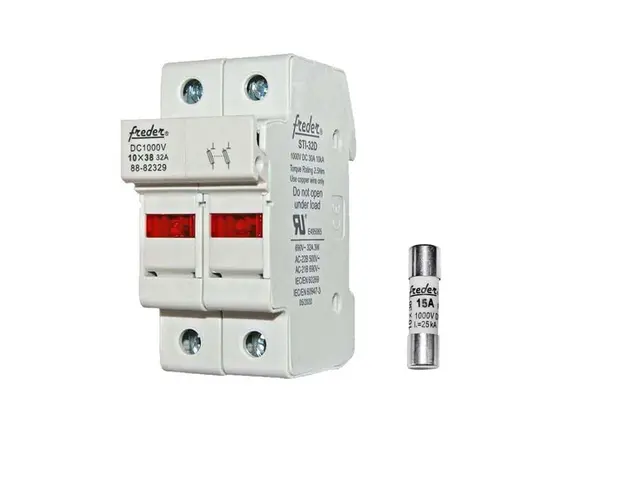 Separator modular 2 poli cu sigurante fuzibile 15A 1000V pentru sistemele fotovoltaice, 2xFUZ15F