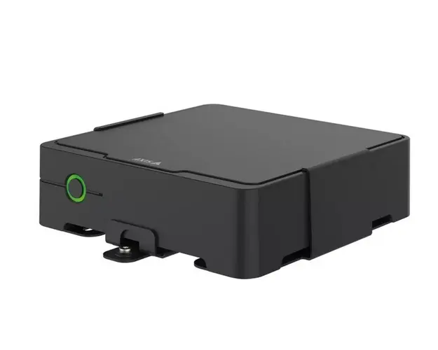 Controler de sistem AXIS W800 SYSTEM CONTROLLER pentru camere de corp W101, stocare 0.47 TB, consum 16 W