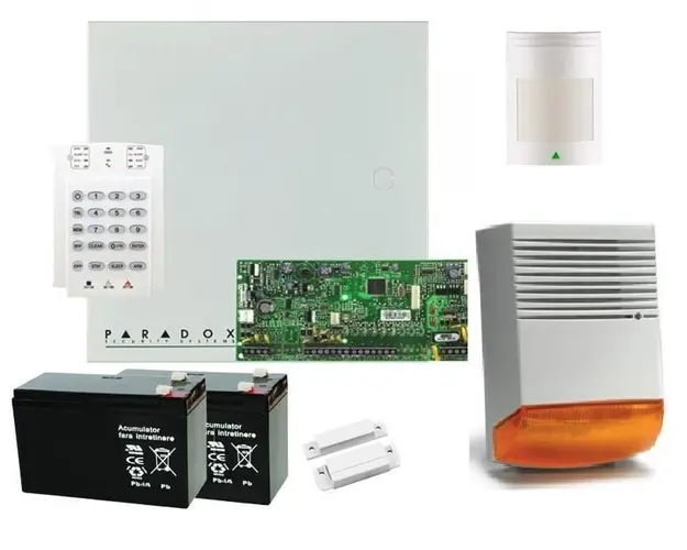 Kit sistem de alarma Paradox SP5500+K10 cu sirena de exterior KITSP5500K10EXT