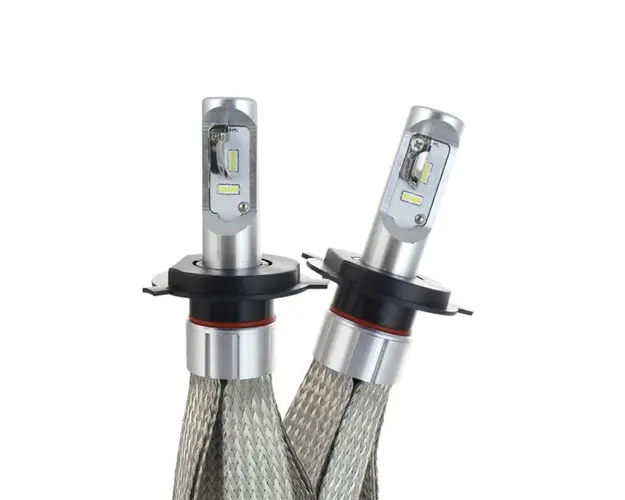 Set 2 LED-uri Auto Techstar® 8C, H4, 30w, 3000 Lumeni, 6500K, AUTO, 12-24 Volti, COB, Radiator Aluminiu si Cupru