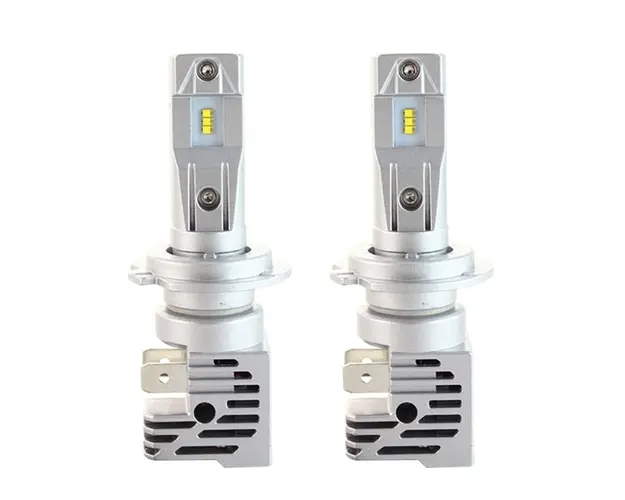 Set 2 LED-uri Auto Techstar® M3, H7, 40w, 8000 Lumeni, 6500K, AUTO, 12-24 Volti, ZES, Canbus, Miez Cupru, Radiator Aluminiu