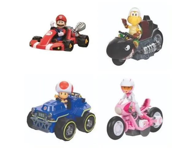Figurina cu Kart Super Mario Bros Movie, 6cm, diverse modele