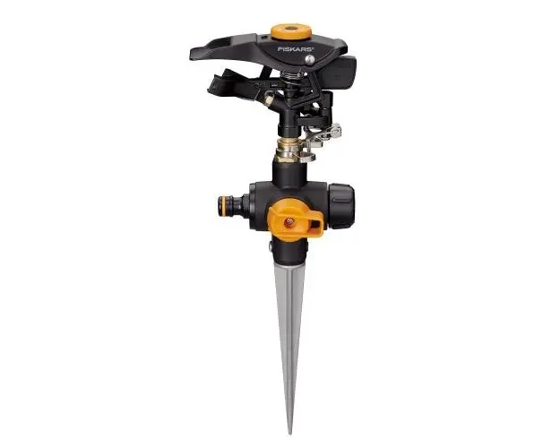 Aspersor pulsator cu picior Fiskars 1027029, cu mecanism on/off, picior metalic