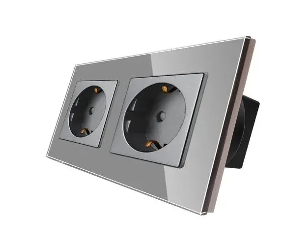 Priza Dubla cu Rama din Sticla LUXION