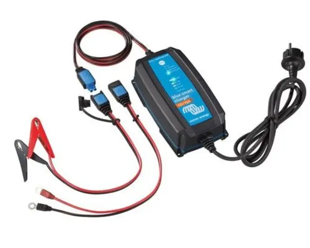 Incarcator de retea Victron Energy Blue Smart, 25A, IP65 (Negru)