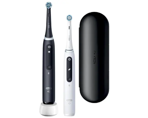 Set 2 x Periuta de dinti electrica Oral-B iO5 Duo cu Tehnologie Magnetica si Micro-Vibratii, Inteligenta artificiala, Display conversational, Senzor de presiune Smart, 5 moduri, 2 capete, Trusa de calatorie (Negru/Alb)