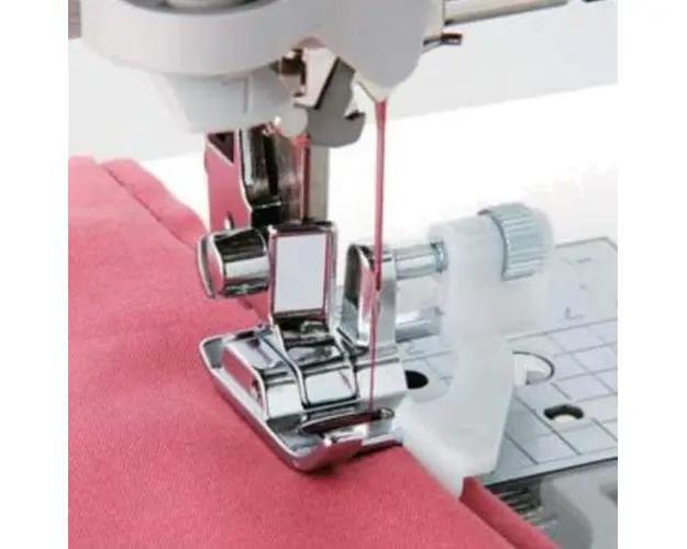 Piciorus pentru cusatura de tiv invizibil Brother F018N