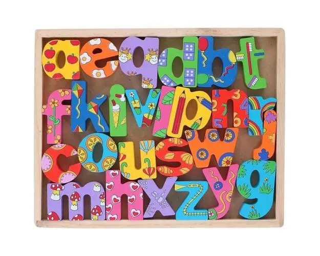 Set 26 litere din lemn Marionette