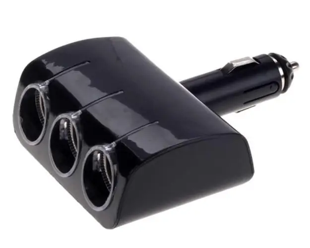 Priza auto 12V Olesson 1520 cu 3 intrari 120W negru