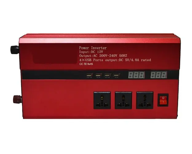 Invertor cu Display Dublu 5000W 12-220V Port-uri USB Priza ROSU