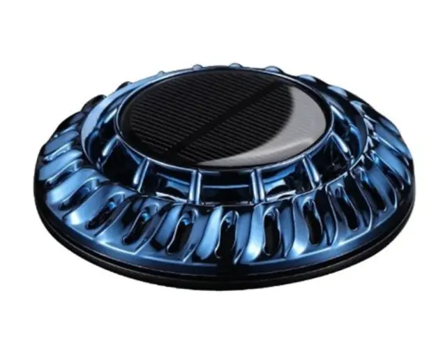 Odorizant auto cu incarcare solara ROTUND rezerve reutilizabile model minimalist