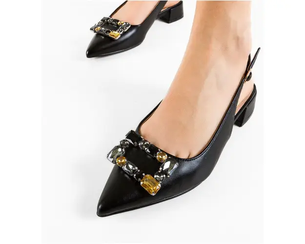 Balerini dama Migger Negri