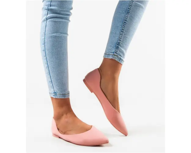 Balerini dama Yndyanka Roz
