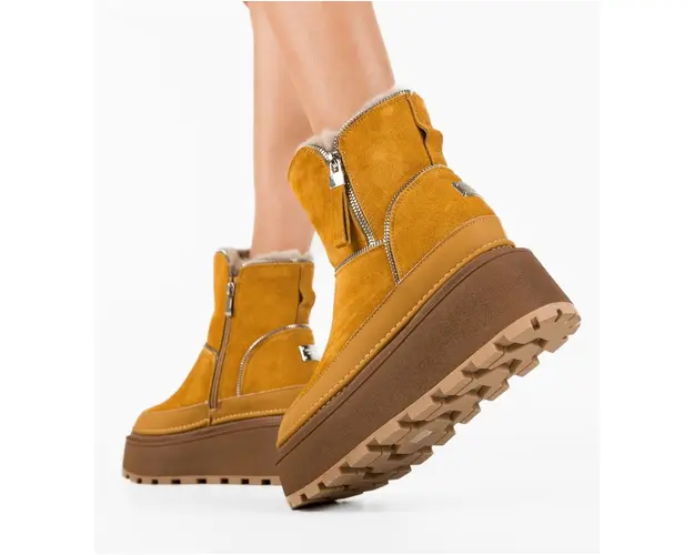 Cizme tip UG Crysos Camel