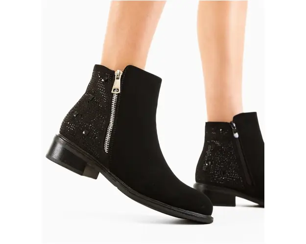 Ghete dama Julay Negre