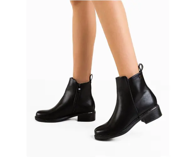 Ghete dama Khayra Negre