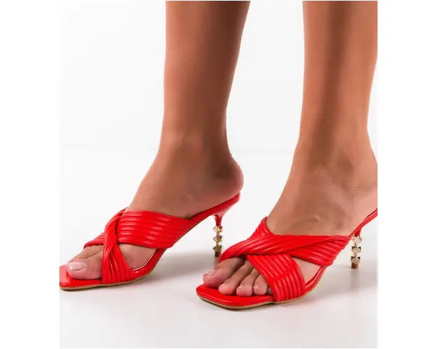 Saboti dama Bush Rosii