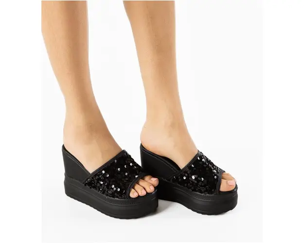 Saboti dama Karuen Negre