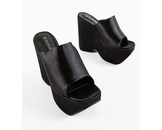 Saboti dama Kayleig Negri