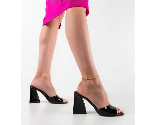 Saboti dama Rodrigo Negri