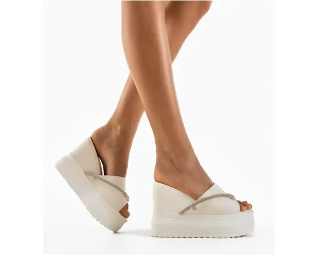 Saboti dama Straken Albi