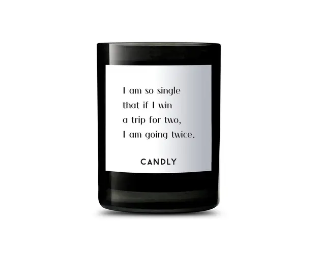 Candly - Lumanare parfumata de soia I am so single 250 g