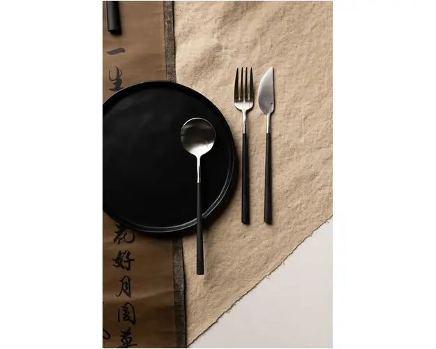 Belo Inox un set de tacamuri pentru 6 persoane