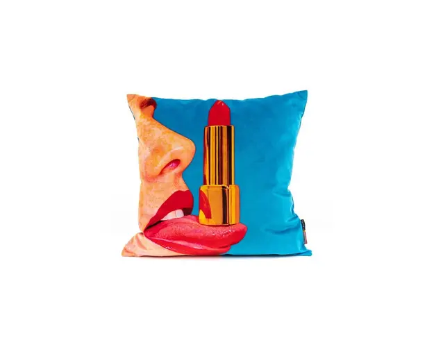 Seletti perna decorativa Tounge x Toiletpaper