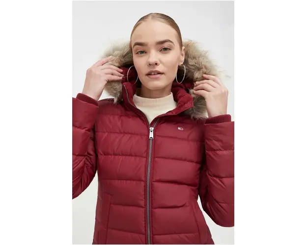 Tommy Jeans geaca de puf femei, culoarea bordo, de iarna DW0DW08588