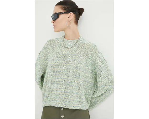 Résumé pulover femei