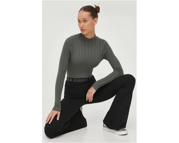 Abercrombie & Fitch body culoarea verde, light, cu turtleneck