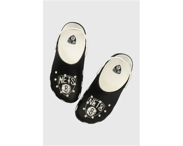 Crocs papuci NBA Brooklyn Nets Classic Clog barbati, culoarea negru 208651