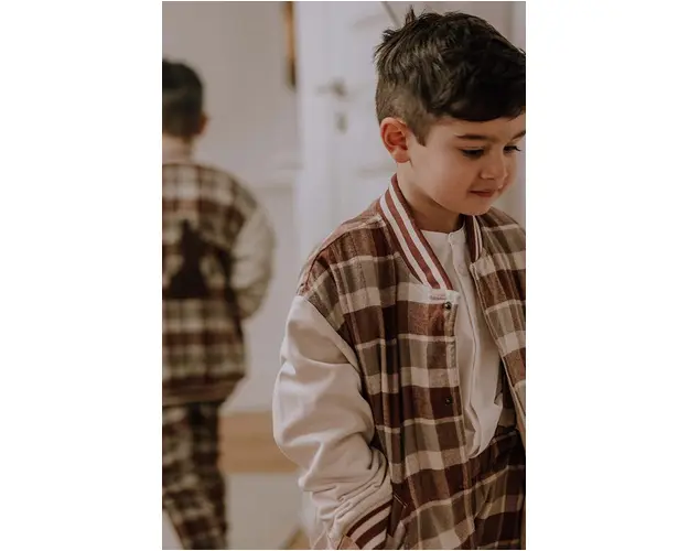 That's mine geaca copii Timmie culoarea maro