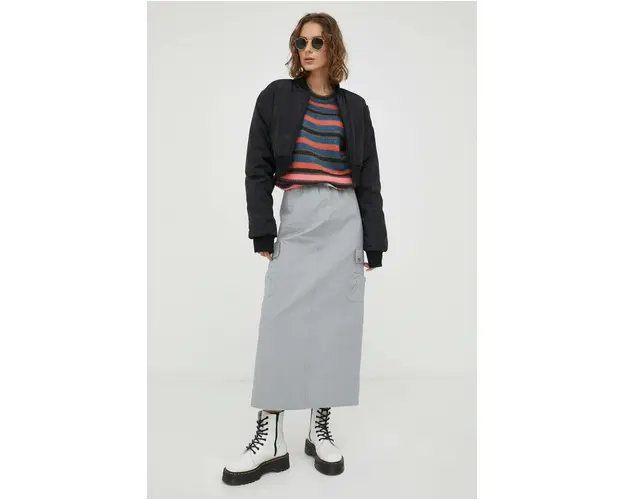 Résumé fusta culoarea gri, midi, drept