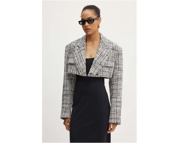 La Mania sacou culoarea negru, cu doua randuri de nasturi, modelator, DONNA