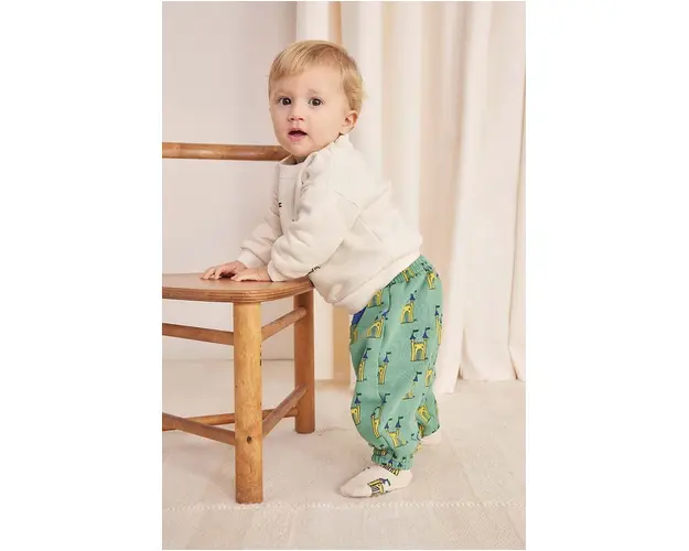 Bobo Choses pantaloni de trening din bumbac pentru bebelusi Faraway Castle culoarea verde, modelator, 224AB061