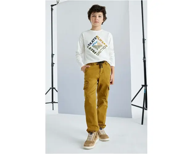 Mayoral pantaloni copii cargo broken culoarea maro, neted, 7541