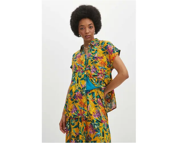 Medicine camasa femei, culoarea galben, cu guler clasic, relaxed