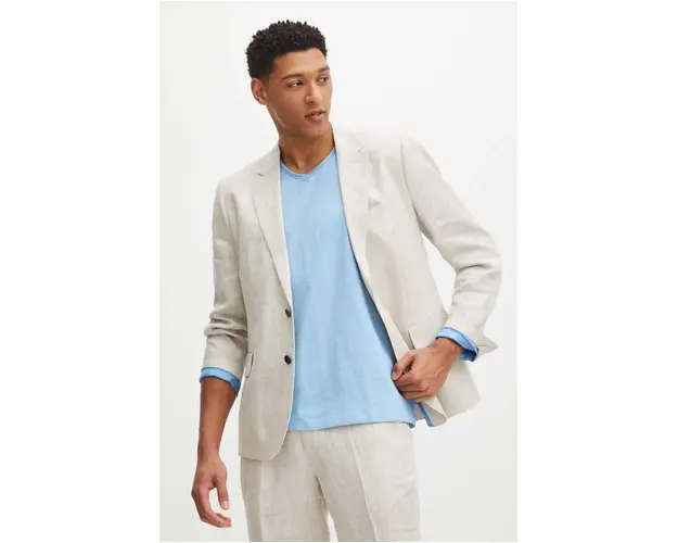 Medicine sacou de in barbati, culoarea bej