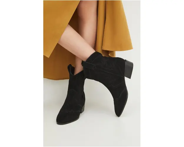 Medicine cizme femei, culoarea negru, cu toc drept