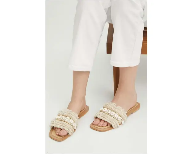 Medicine papuci femei, culoarea bej