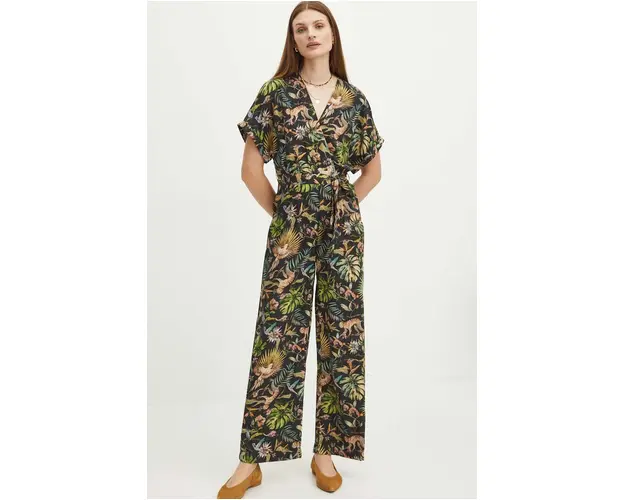 Medicine salopeta culoarea negru, cu decolteu in v