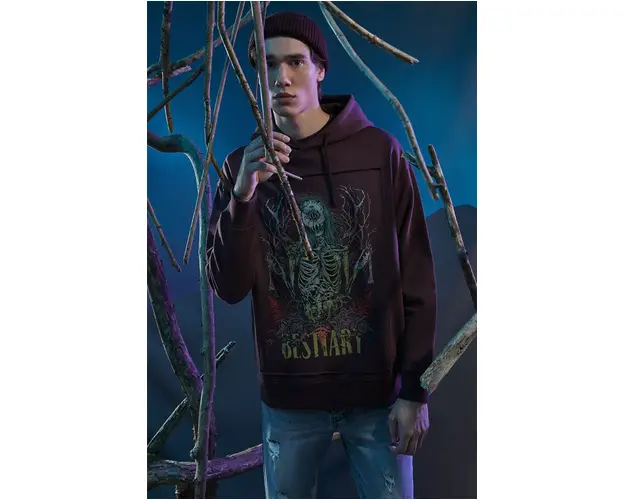 Medicine bluza barbati, culoarea bordo, cu gluga, cu imprimeu