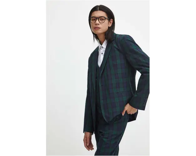 Medicine sacou barbati, culoarea verde