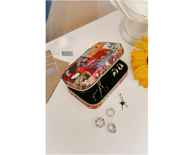 Medicine cutie de bijuterii