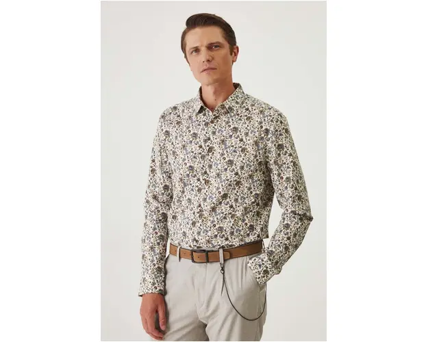 Medicine camasa barbati, culoarea alb, cu guler clasic, slim