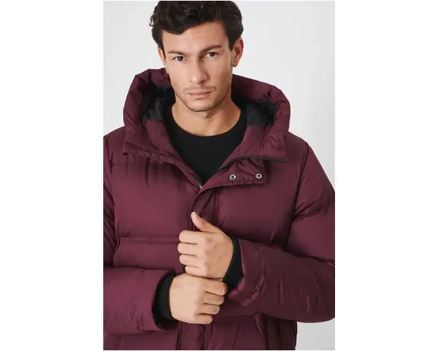 Medicine geaca de puf barbati, culoarea bordo, de iarna