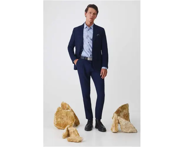 Medicine sacou barbati, culoarea bleumarin